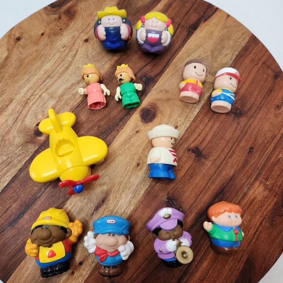 Little Tikes & More Figurines – vintage mixed‑brand figurine lot - Picture 1 of 10
